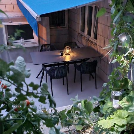 Apartment Pino Pucisca Dış mekan fotoğraf